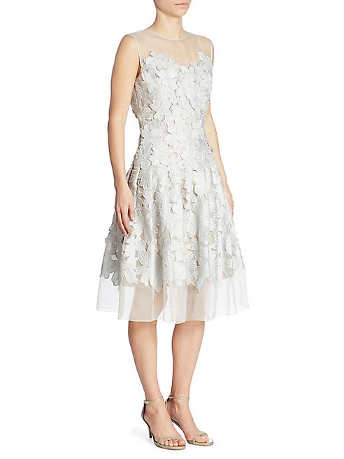 Carmen Marc Valvo - Floral Appliqué Cocktail Dress