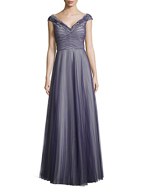 Kay Unger - Pleated Tulle & Lace Gown