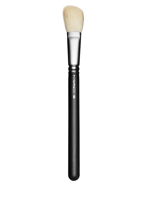 MAC - 168 Large Angled Contour Brush