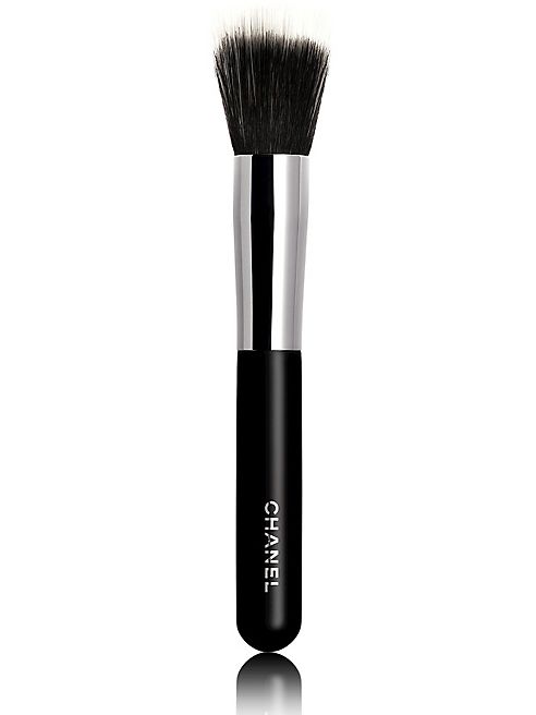 CHANEL - PINCEAU FOND DE TEINT ESTOMPE Blending Foundation Brush #7